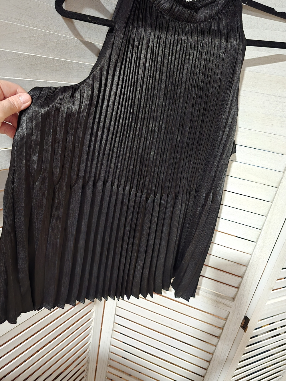 Nine West Black Pleated High-Neck Sleeveless Top - Picture 4 of 5